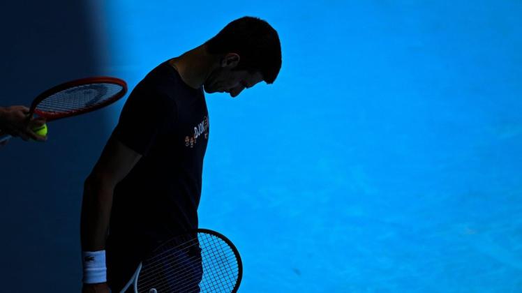 Er ist einer der besten Tennisspieler der Welt – und Impfgegner. Seinen Titel von 2021 bei den Australian Open kann Novak Djokovic deswegen nicht verteidigen.