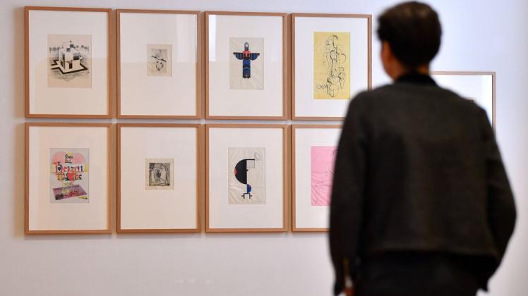 Die Goldwerk Galerie zeigt eine neue Ausstellung mit Malerei und Grafik von verschiedenen Künstlern.