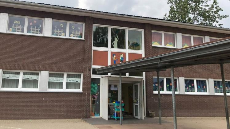 Die Fenster der Grundschule Bawinkel sollen zumindest in Richtung Schulhof mit einer Beschattungsanlage ausgerüstet werden.