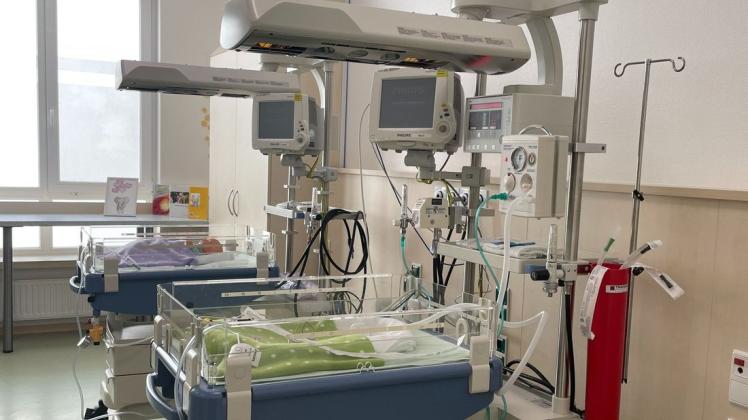 Die Kinderklinik in Parchim ist jetzt wieder einsatzbereit - hier die Beatmungsbettchen für Neugeborene.