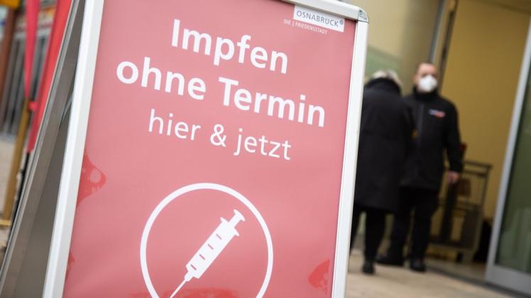 Auch am Impfzentrum an der Kamp-Promenade in Osnabrück muss man für eine Impfung nicht mehr lange Schlangestehen.