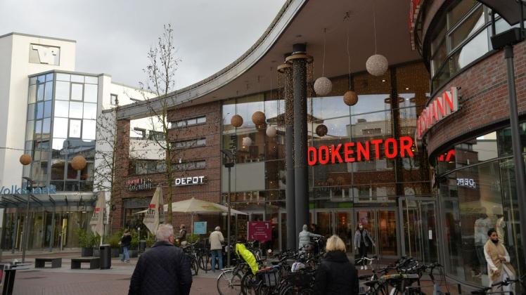 Mit den Plänen von Lookentor-Investor Hermann Klaas, Platz für einen größeren Supermarkt zu schaffen, geht die Auseinandersetzung um ein Fachmarktzentrum bei BvL in die nächste Runde.