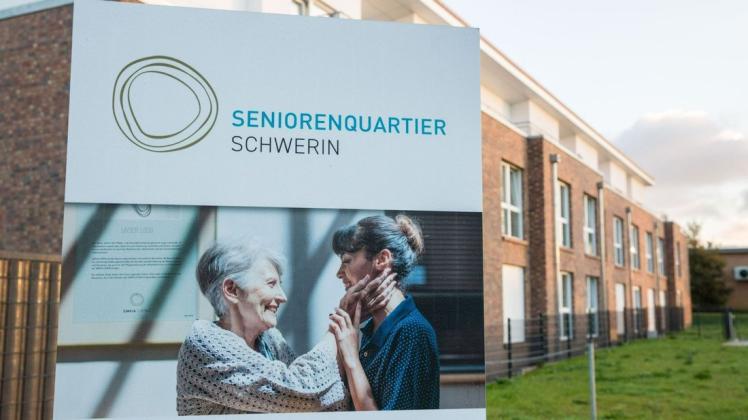 Die Staatsanwaltschaft ermittelt nun gegen zwei Mitarbeiter des Seniorenquartiers Schwerin in Neumühle.