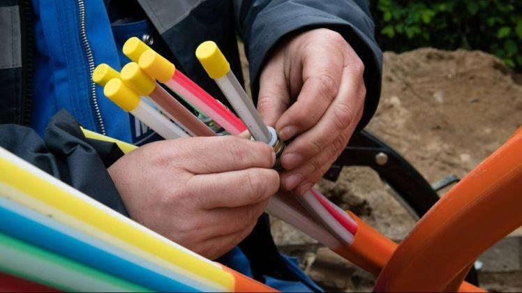 In Pritzwalk soll das Breitbandnetz ausgebaut werden. Die Arbeiten sorgen ab 17. Januar für Verkehrsbehinderungen in der Stadt.