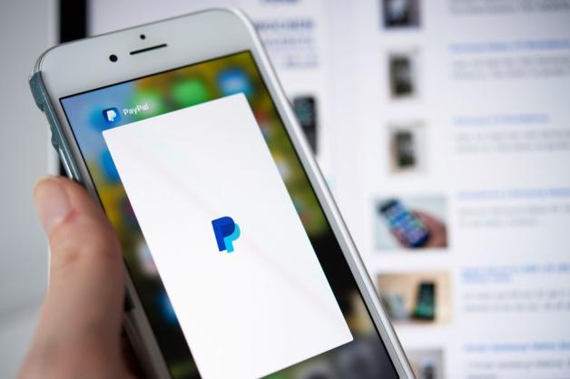 Für Kleinanzeigen-Käufe sollten Sie lieber die gebührenpflichtige "Waren- und Dienstleistungen"-Variante bei Paypal wählen. Für Kleinanzeigen-Käufe sollten Sie lieber die gebührenpflichtige "Waren- und Dienstleistungen"-Variante bei Paypal wählen.