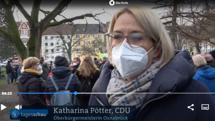 "Es ist wichtig, jetzt ein Zeichen zu setzen", sagte die Osnabrücker Oberbürgermeisterin Katharina Pötter am Samstagabend in der "Tagesschau".
