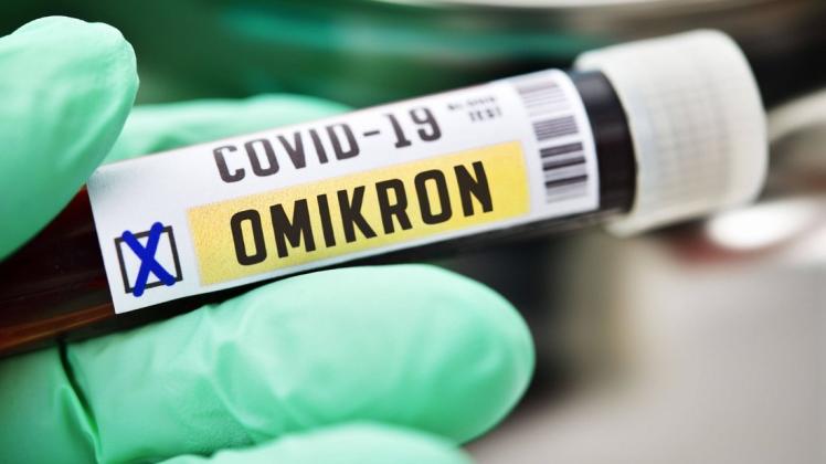 Die hochansteckende Corona-Virusvariante Omikron hat die 7-Tage-Inzidenz in der Region Osnabrück explodieren lassen. (Symbolfoto)