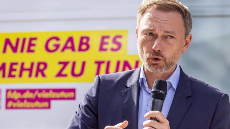 FDP-Chef Christian Lindner gerät durch ein Handy-Video mit Aussagen vor der Bundestageswahl in Bedrängnis.