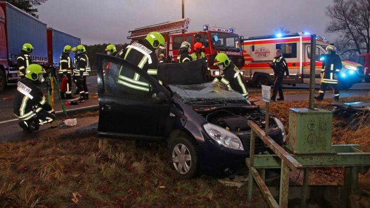 Schwerer Unfall mit Verletzten auf der Autobahn A24 bei Neustadt-Glewe im Dezember.