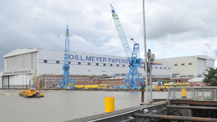 Kreuzfahrtschiffbau in der Krise: Die Meyer Werft kämpft weiter mit den Folgen der Pandemie. 450 Stellen sollen abgebaut werden.