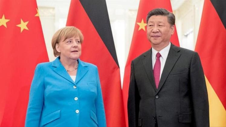 Bundeskanzlerin Angela Merkel (CDU) reist zum chinesischen Präsidenten Xi Jinping. 