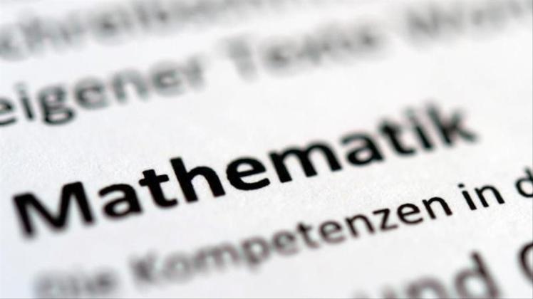 Die Hamburger Schulbehörde hatte bestätigt, dass zwei der vier Mathematik-Abituraufgaben des grundlegenden Niveaus zu schwer gewesen seien. 