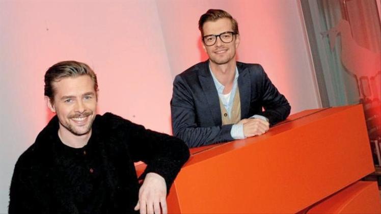 Klaas Heufer-Umlauf (l) und Joko Winterscheidt hatten die Spendierhosen an. 