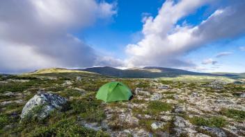 In Norwegen ist das Wildcampen dank des sogenannten Jedermannsrecht erlaubt.