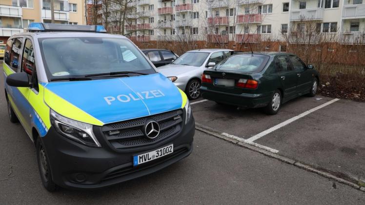 Der Senior wurde tot auf einem Parkplatz in der Boleslaw-Prus-Straße gefunden.