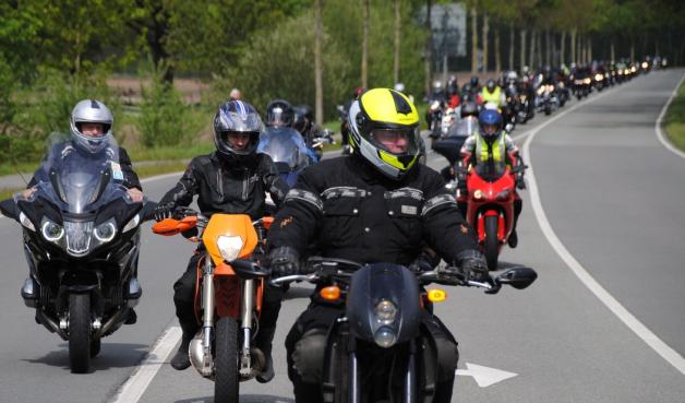Von Quakenbrück nach Gehrde führte die Ausfahrt der Motorradfahrer. Foto: Björn Thienenkamp
