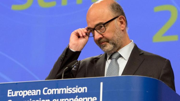 Liest Italien die Leviten:  Pierre Moscovici, EU-Kommissar für Wirtschaft und Finanzen. Wegen der hohen Verschuldung Italiens empfiehlt die Kommission die Einleitung eines Strafverfahrens. Foto: Virginia Mayo/AP/dpa