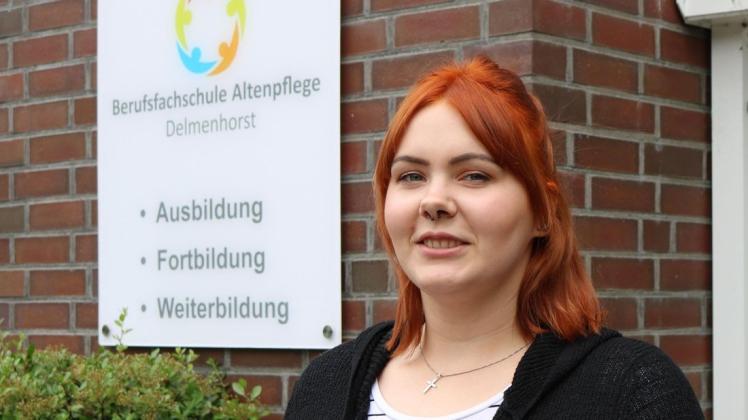 Zieht Bilanz: Jessica Wilk absolviert seit zwei Jahren ihre Ausbildung an der Ev. Altenpflegeschule. Foto: Kerstin Kempermann/Diakonie