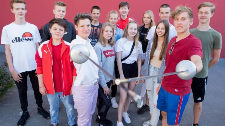 Mit einigen Erfolgen haben die Fechter des Osnabrücker Sportclubs auf sich aufmerksam gemacht. Unser Bild zeigt die Sportler, die bei einer Deutschen Meisterschaft aktiv waren. Foto: Swaantje Hehmann