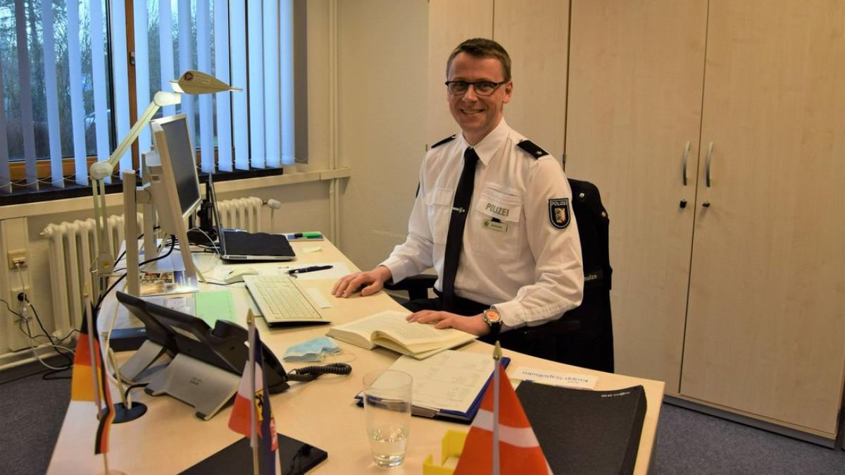 Schleswigs Neuer Polizei-Chef: „Die Montags-Spaziergänge Sind | SHZ