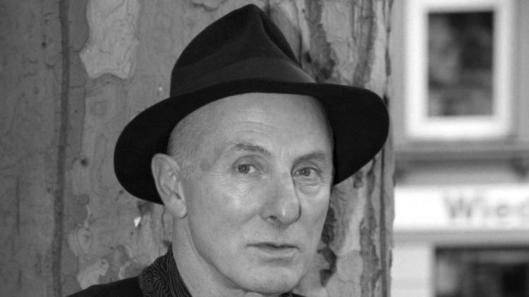 Der Münchner Filmemacher und Schriftsteller Herbert Achternbusch ist tot.