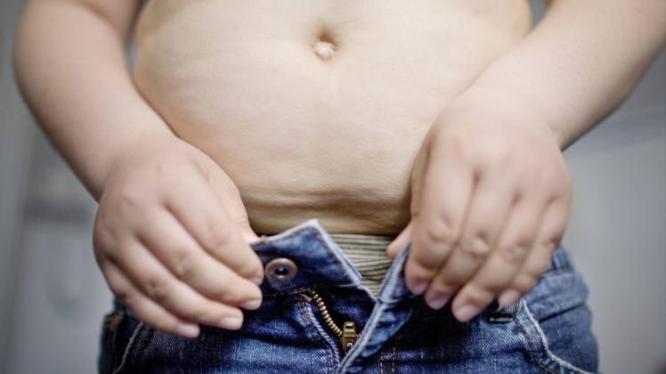 Die Zahl der übergewichtigen Kinder ist in Deutschland gestiegen.