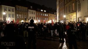 AfD-Mahnwache in Osnabrück ruft 170 Gegendemonstranten auf den Plan
