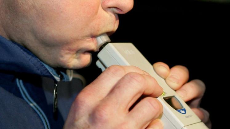 Der 24-jährige Fahrer wies einen Atemalkoholwert von 1,21 Promille auf.