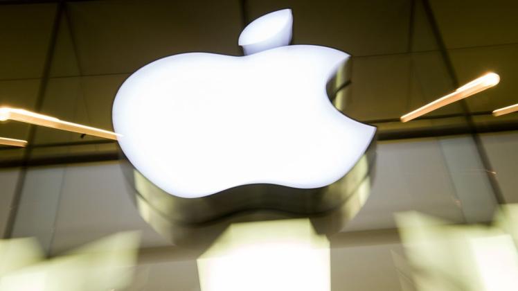Der US-Tech-Gigant Apple erreicht einen Börsenwert von drei Billionen US-Dollar.