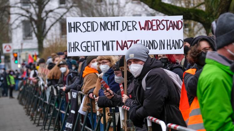 Gegenprotest am Willy-Brandt-Platz am vergangenen Samstag in Osnabrück.