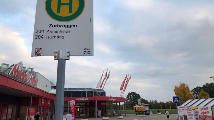 Viele Menschen nutzen die Buslinie 204, um zum Einkaufen zu fahren. Foto: Thomas Breuer Viele Menschen nutzen die Buslinie 204, um zum Einkaufen zu fahren. Foto: Thomas Breuer