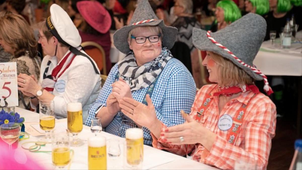 Weiberfastnacht Der Landfrauen Westerkappeln/Wersen | NOZ