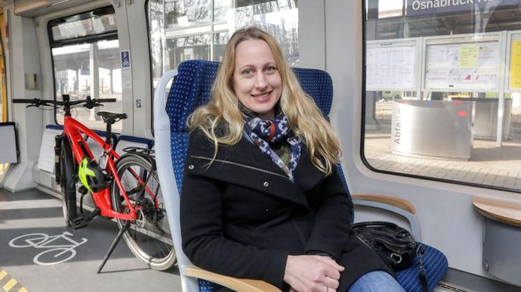Landrätin Anna Kebschull wurde mit ihrem S-Pedelec der Bahn verwiesen und hat damit eine Debatte zur Mitnahme von schnellen E-Bikes in Zügen angestoßen. Foto: Archiv/Jörn Martens