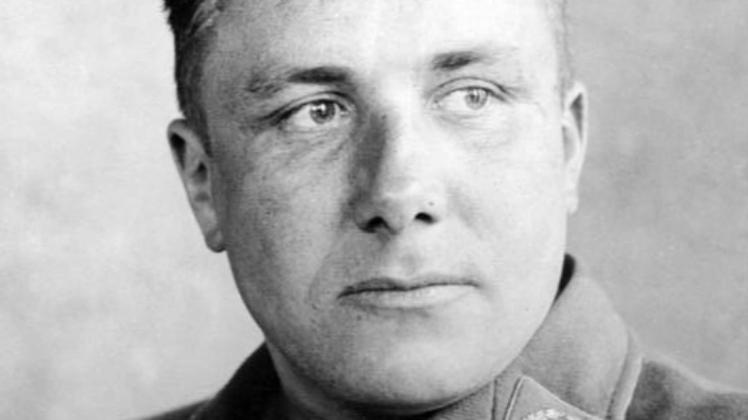 Er wies 1940 die Kommunen an, den Bau von Bordellen für „Ostarbeiter“ zu prüfen: Martin Bormann, einer der mächtigsten Männer im NS-Apparat. Foto: Bundesarchiv, Bild 183-R14128A/CC-BY-SA 3.0