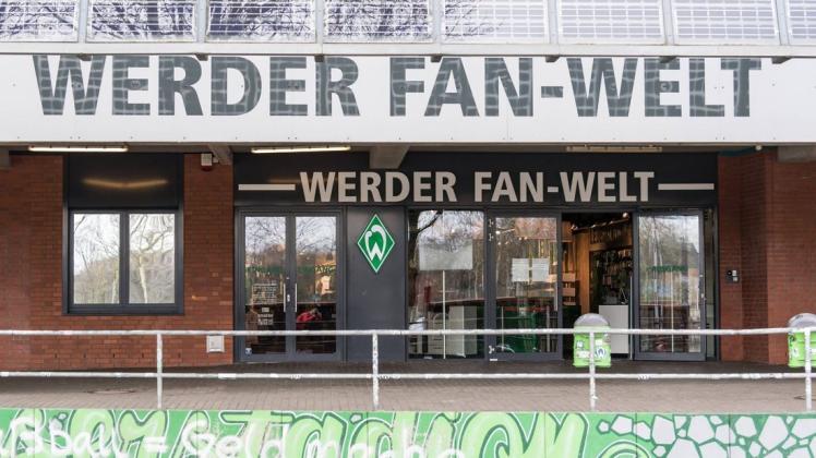 Alles geschlossen: dk-Kolumnist Tino Polster ist sich nicht sicher, ob im Weserstadion in der Saison 2019/20 noch Fanartikel verkauft oder Bundesligaspiele ausgetragen werden. Foto: imago images/foto2press