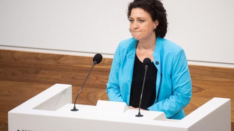 Nachdem sich Ministerpräsident Stephan Weil (SPD) eingeschaltet hat, ist Gesundheitsministerin Carola Reimann (SPD) zurückgerudert. Foto: Julian Stratenschulte/dp