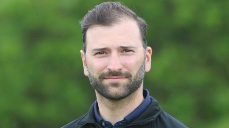 Von der Corona-Krise noch vor seinem ersten Arbeitstag gestoppt: Golftrainer Sascha Sommermeyer, der seit dem 1. April für den GC Oldenburger Land tätig sein wollte.