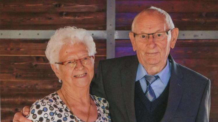 Seit 65 Jahren sind Regina und Martin Meinders aus Aschendorf miteinander verheiratet, trotz aller Widrigkeiten, die das Leben mit sich bringt.