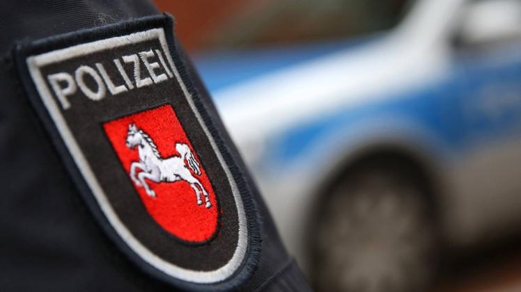 Polizisten haben am Dienstagabend den Führerschein eines sturzbetrunkenen 77-Jährigen in Dötlingen beschlagnahmt.