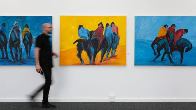 "Hinter dem Horizont" nennt der Künstler Ahmed Al-Kenani seine dritte Ausstellung im BBK Kunstquartier. Foto: Michael Gründel