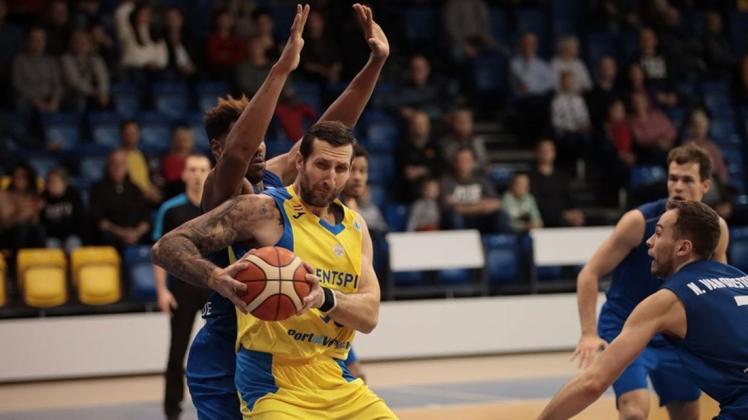 Kein Wandervogel: Trotz seiner 32 Jahre sind die Seawolves erst der vierte Verein für den Ronalds Zakis in seiner Basketball-Karriere auflaufen wird. Kein Wandervogel: Trotz seiner 32 Jahre sind die Seawolves erst der vierte Verein für den Ronalds Zakis in seiner Basketball-Karriere auflaufen wird.