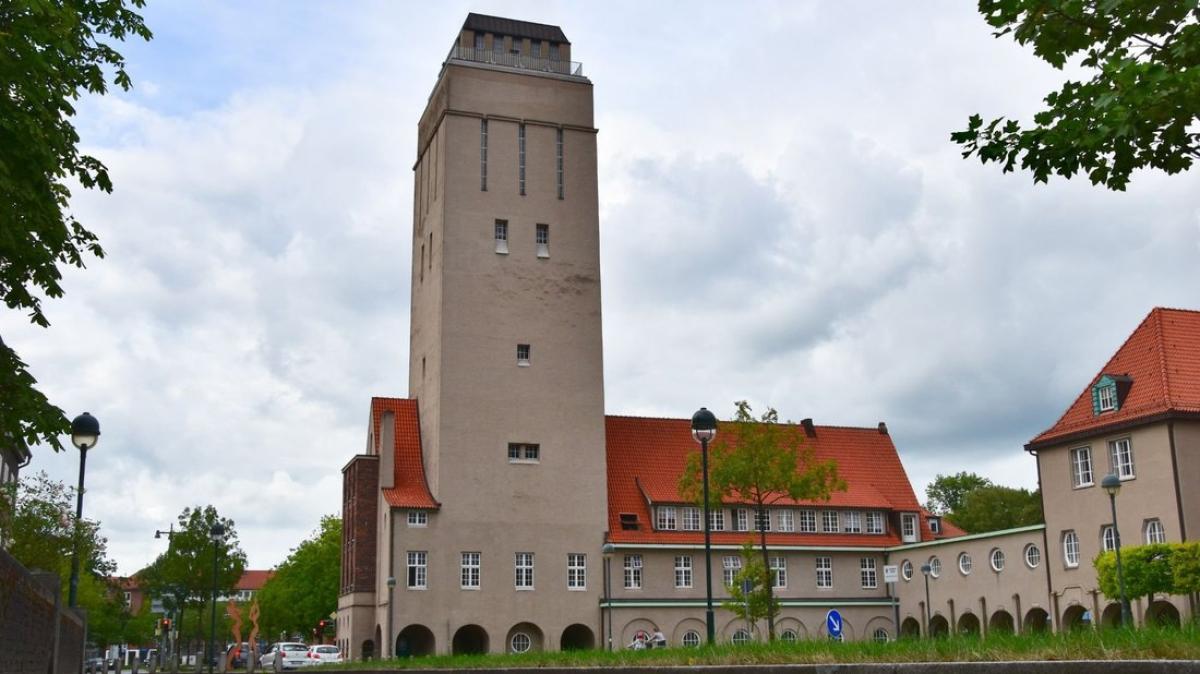 Der Delmenhorster Wasserturm bietet Stadtgeschichte und einen | DKO