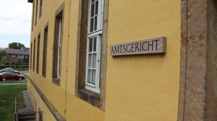 Vor dem Amtsgericht in Bersenbrück musste sich jetzt ein 25-jähriger Fürstenauer wegen gefährlicher Körperverletzung verantworten. Vor dem Amtsgericht in Bersenbrück musste sich jetzt ein 25-jähriger Fürstenauer wegen gefährlicher Körperverletzung verantworten.
