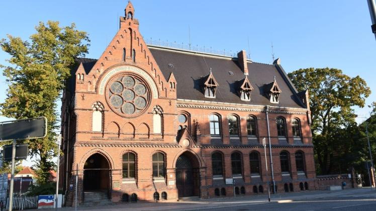 Das Friderico-Francisceum Gymnasium in Bad Doberan hat noch einen langen Weg vor sich, bis die umfangreichen Sanierungsarbeiten abgeschlossen sind.