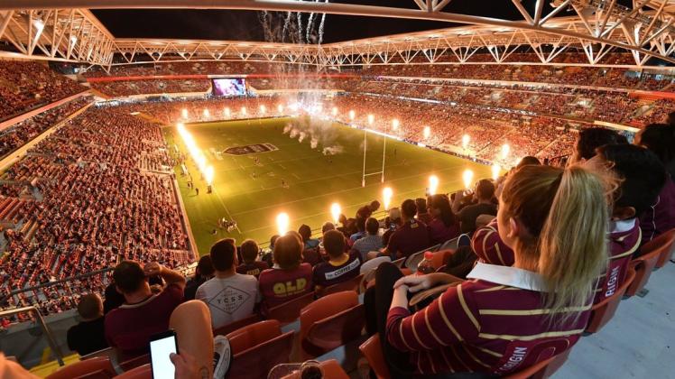 In Brisbane schauten sich knapp 50.000 Zuschauer das Rugby-Spiel zwischen den Teams aus Queensland und New South Wales an.