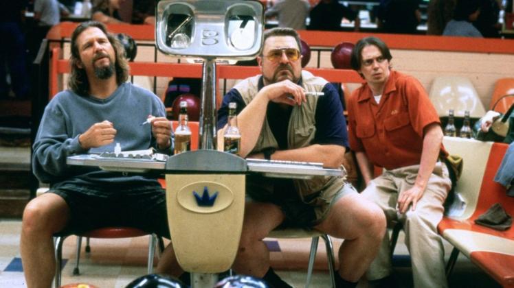 Jeff Bridges, John Goodman und Steve Buscemi am Set von "The Big Lebowski". Die 1998 von den Coen-Brüdern produzierte Hollywood-Komödie erlangte schnell Kult-Status.