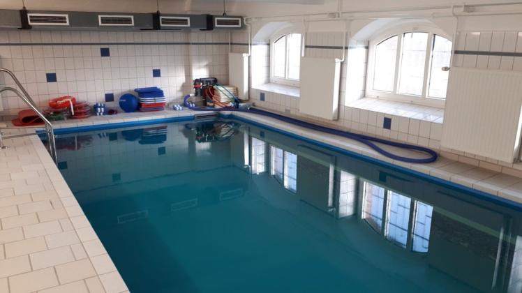 Das Grabower Lehrschwimmbecken bleibt vorerst leer. Zu hoch sind die Hygieneauflagen aufgrund der Corona-Pandemie.
