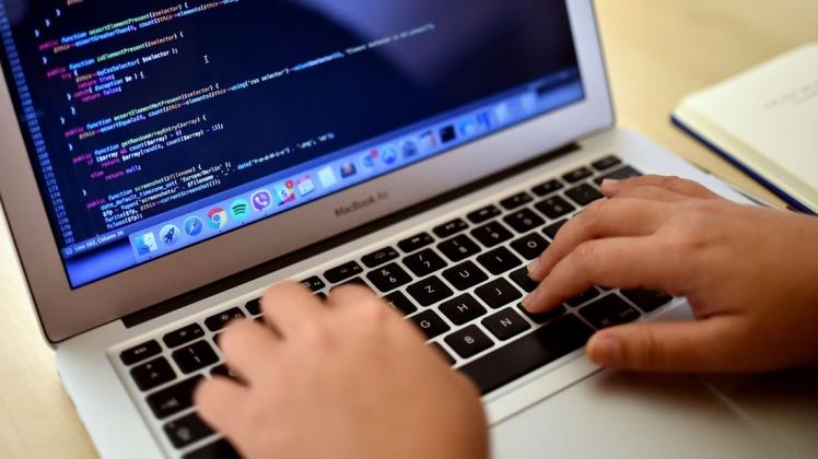 IT-Emsland plant ein „Digital Innovation Hub“ als Digital- und Experimentallabor im IT-Zentrum Lingen. IT-Emsland plant ein „Digital Innovation Hub“ als Digital- und Experimentallabor im IT-Zentrum Lingen.