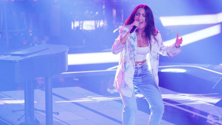 Starker Auftritt bei den "Sing Offs": Maria Nicolaides in Aktion. Starker Auftritt bei den "Sing Offs": Maria Nicolaides in Aktion.