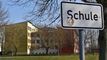 Die älteren Schüler der Regionalschulen in Goldberg und Lübz betraten am Freitag zum letzten Mal vor Jahreswechsel ihre Klassenzimmer.